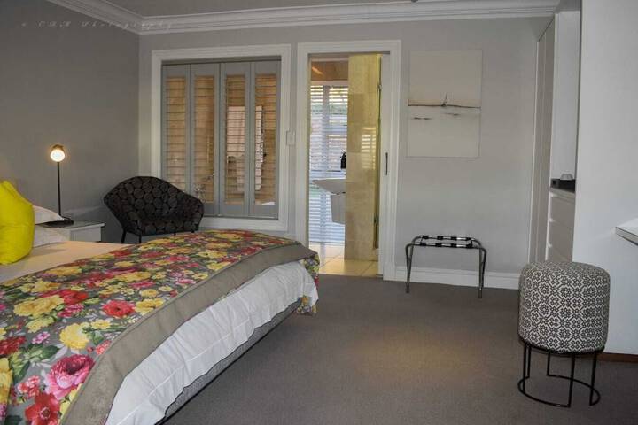 Room 15 of 80