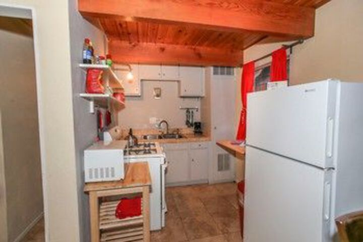 Room 14 of 22