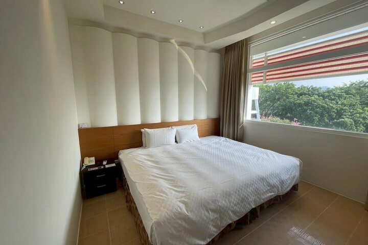 Room 18 of 64
