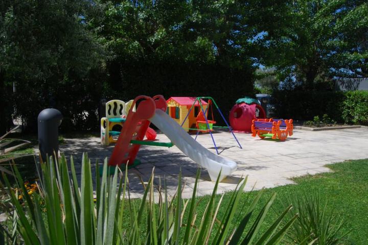 Children's play area - outdoor