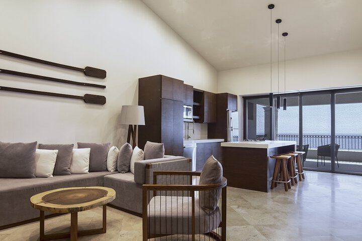 Room 42 of 119