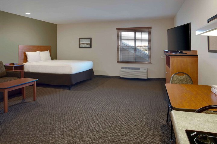 Queen Bed Accessible (1 of 10)