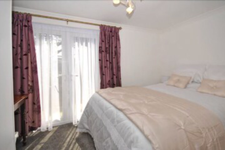 Room 5 of 13