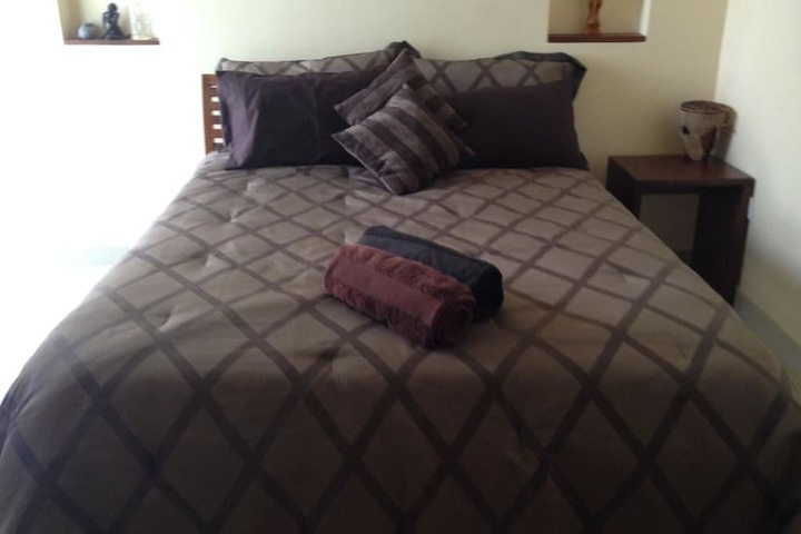 Room 2 of 16