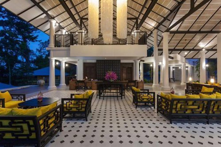 Lobby Entry