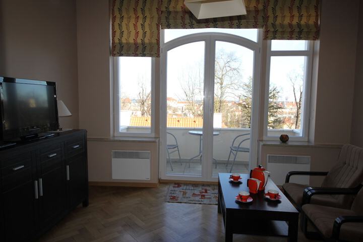 Room 9 of 31