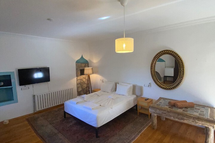 Room 26 of 62