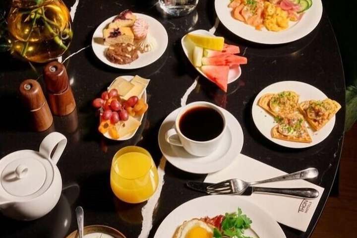 Breakfast/Coffee Service 4 of 5