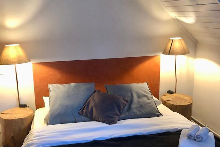 Room 9 of 31