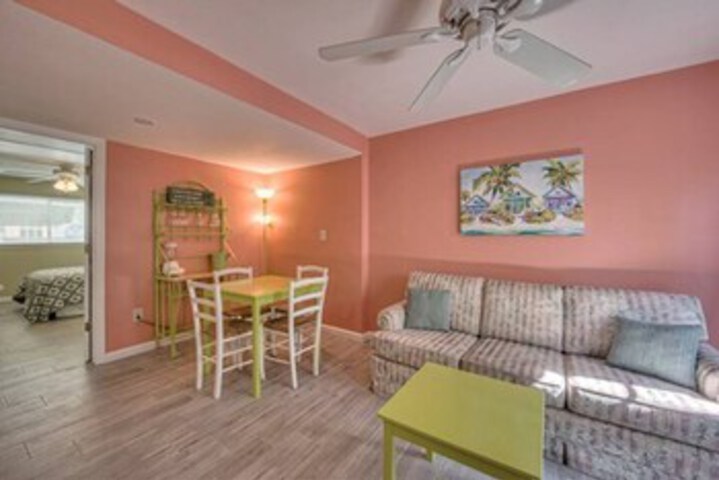 Room 11 of 24
