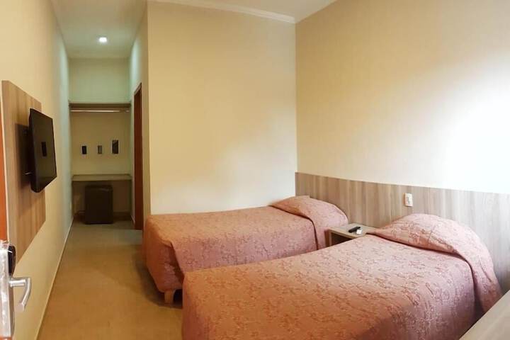 Room 9 of 31