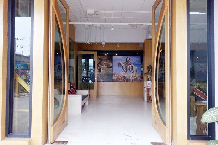 Hotel 2 of 99