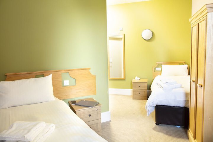 Room 10 of 81