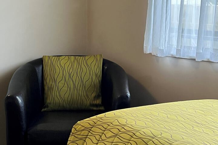 Room 28 of 68