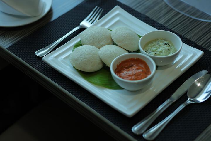 Dining 53 of 62