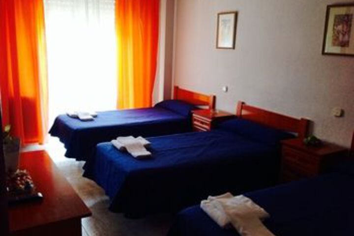 Room 12 of 24