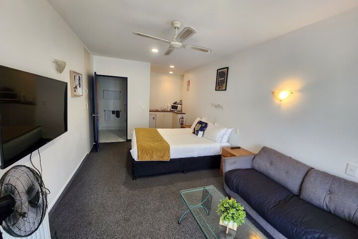 Room 7 of 53