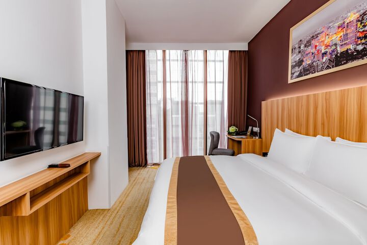 Room 9 of 53
