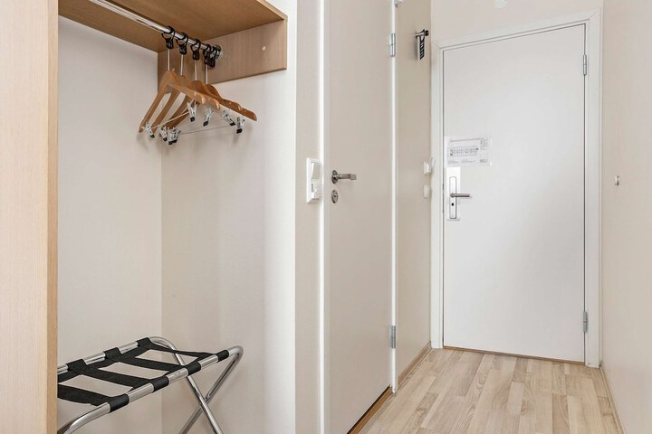 Room 60 of 97