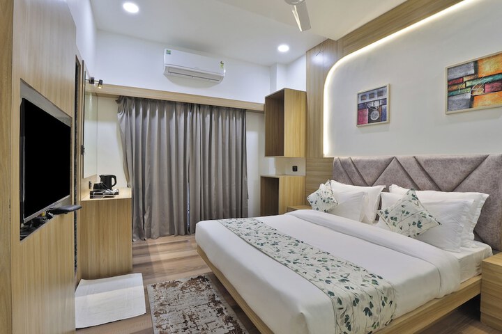 Room 26 of 45