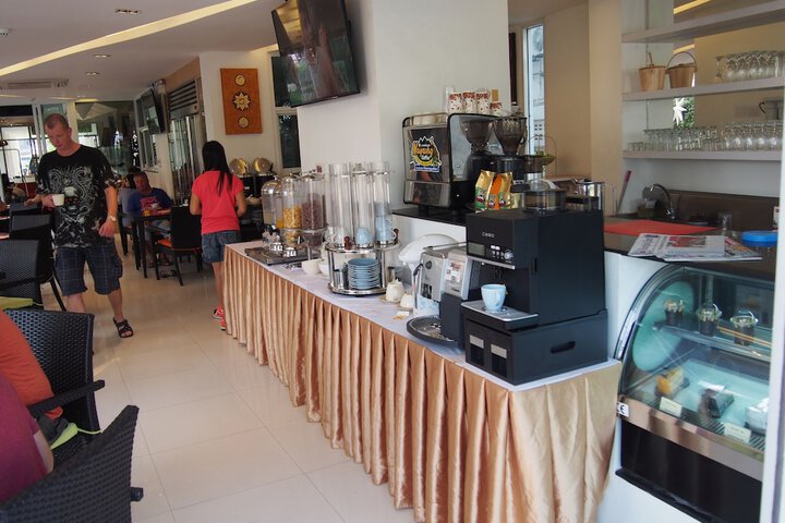 Breakfast/Coffee Service 35 of 44