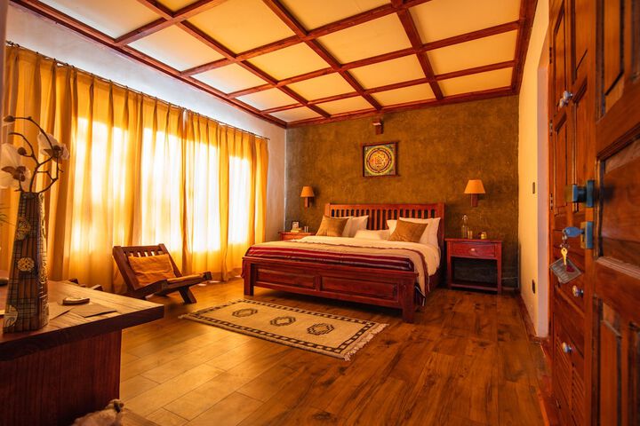Room 3 of 20