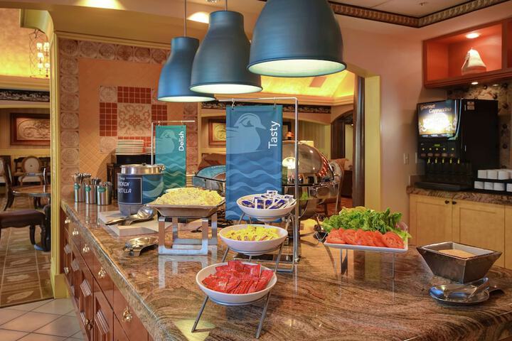 Breakfast area