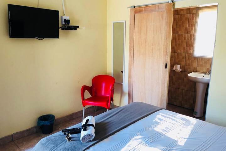 Room 8 of 13