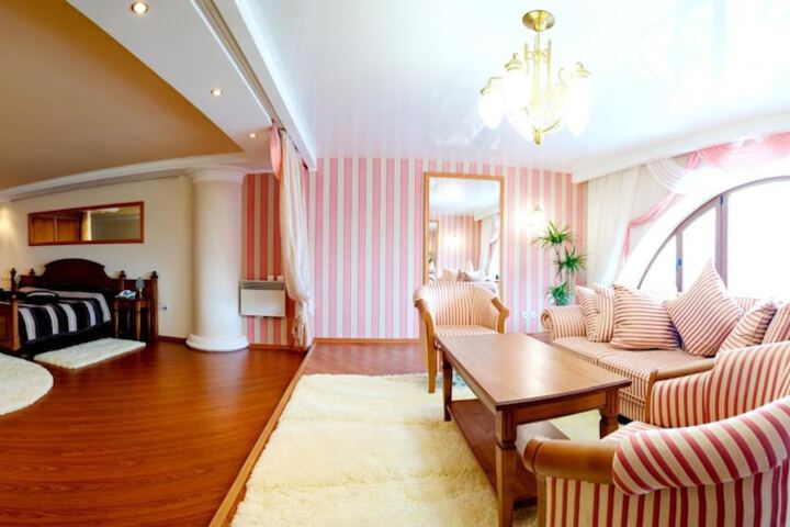 Room 26 of 66