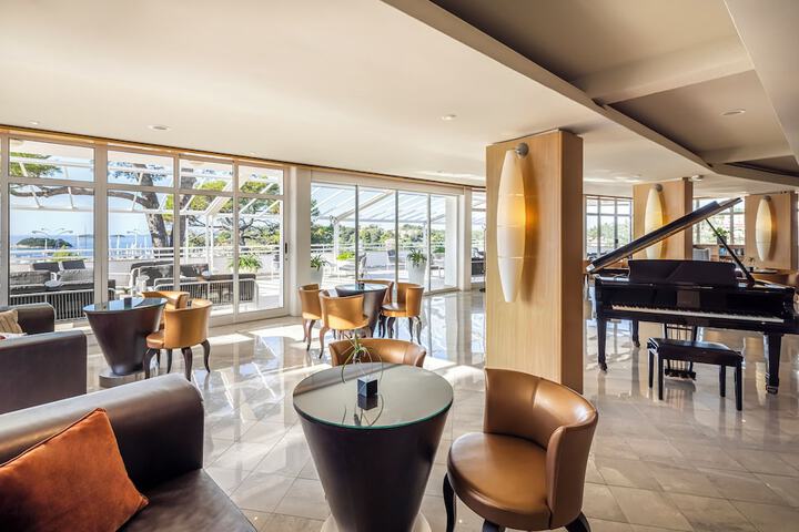 Lobby Entry