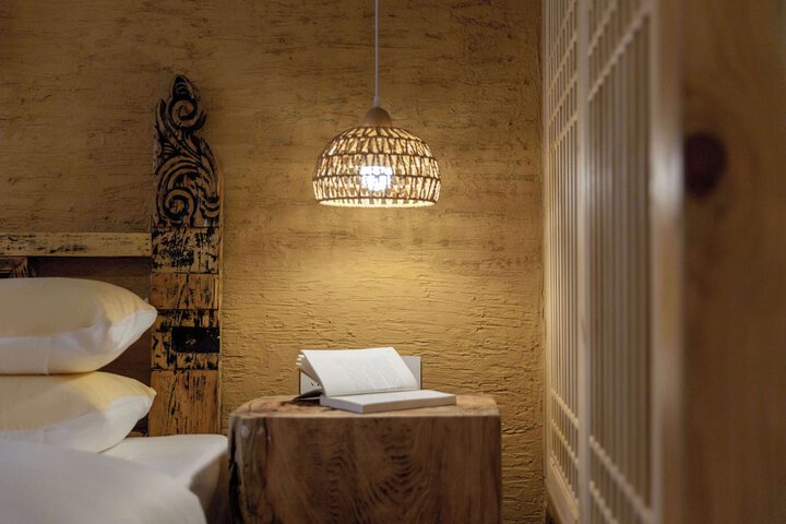 Room 144 of 242