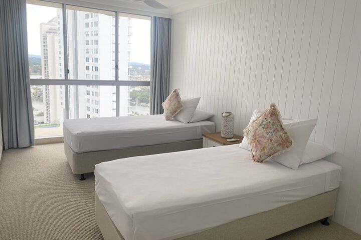 Room 19 of 113