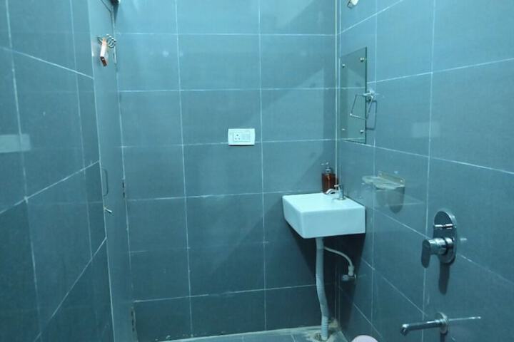 Room 70 of 90