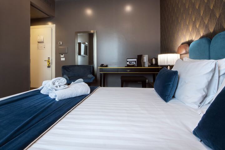 Room 43 of 123
