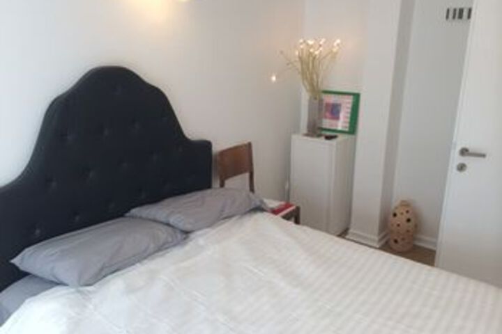 Room 33 of 81