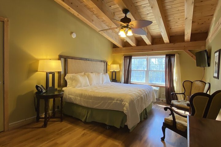 Room 3 of 48