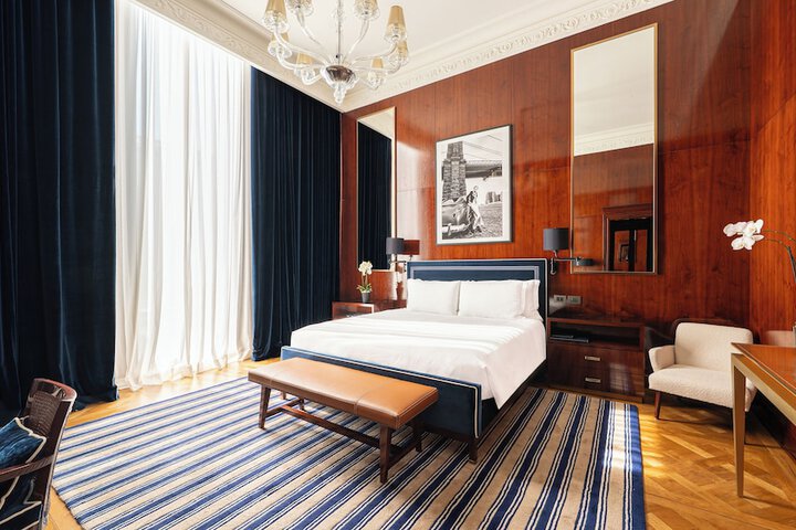 Room 22 of 70