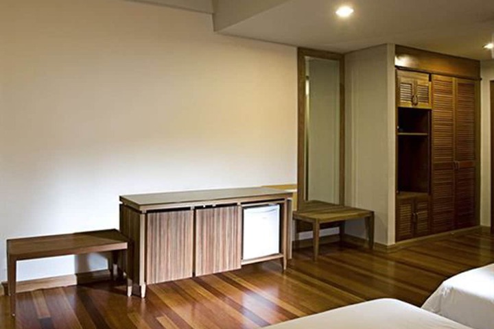 Room 7 of 59