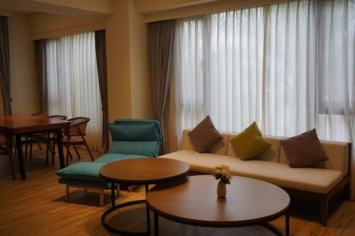 Room 10 of 21