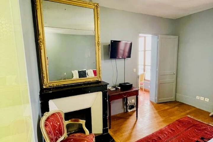 Room 32 of 78
