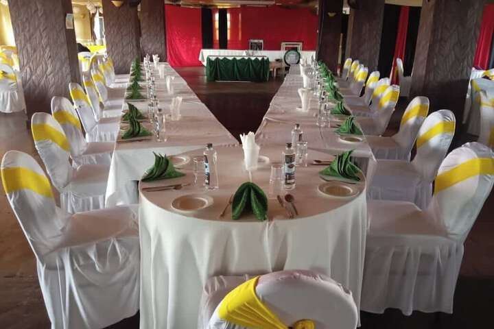 Ballroom/Hall 43 of 54