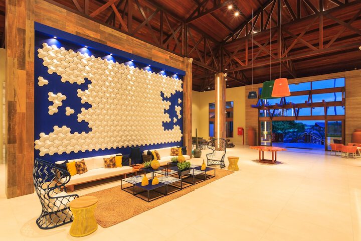 Entrance & Lobby