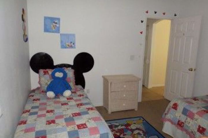 Room 5 of 19