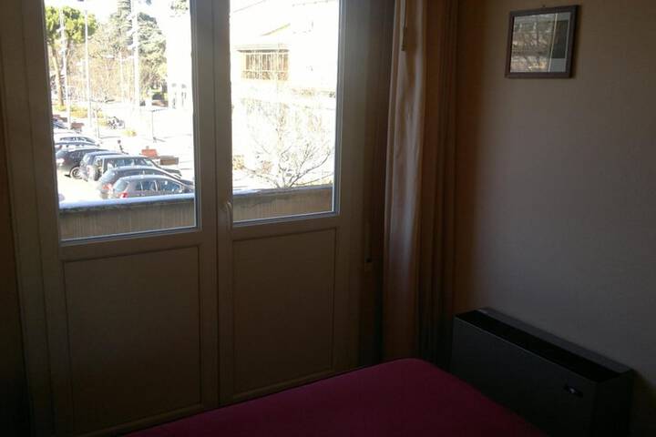 Room 13 of 34