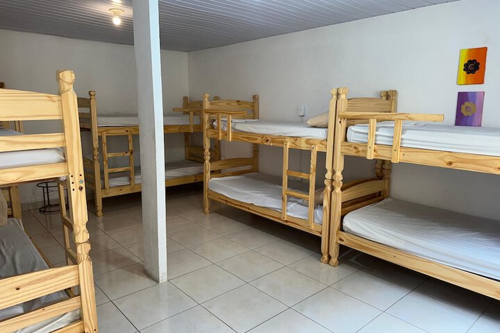 Room 32 of 77