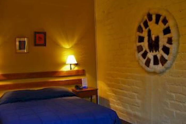 Room 10 of 43