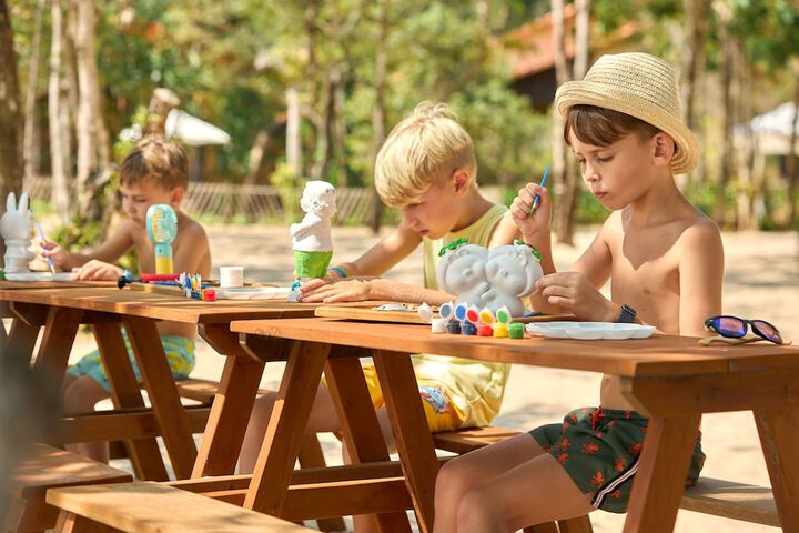 Childrens Activities 128 of 185