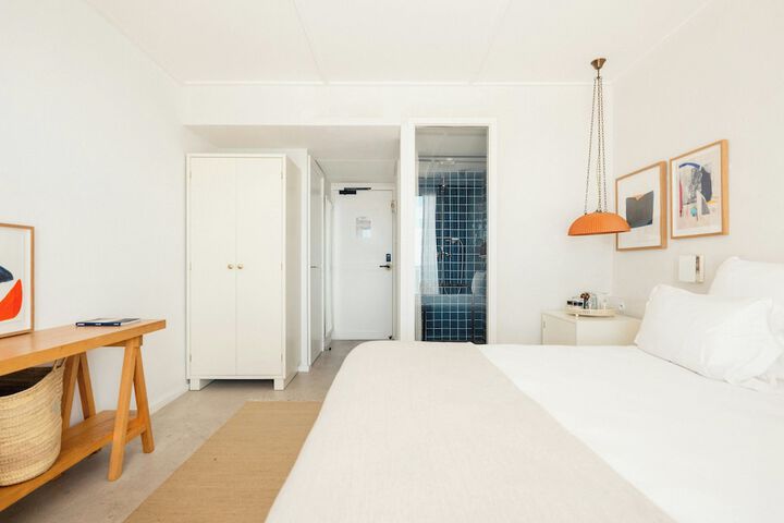 Room 90 of 205