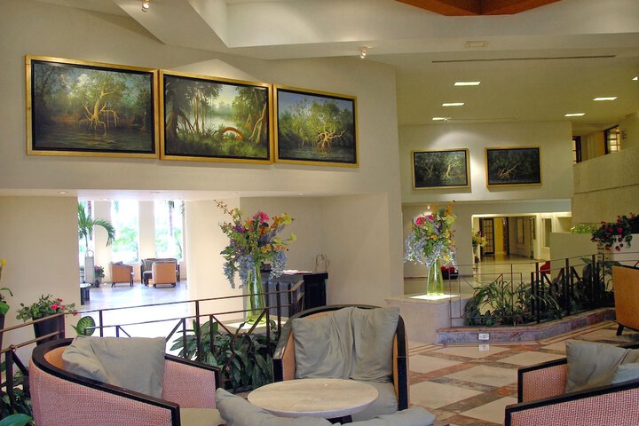 Hotel Interior 4 of 85