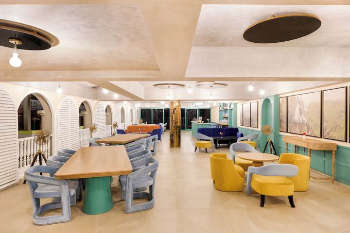 Hotel Interior 2 of 69